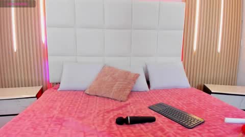 Snapshot of iris_thompson chatting on October 2025 04:57:02 AM Iris online show from October 2025 04:57:02 AM