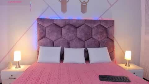 Snapshot of iris_thompson chatting on November 2025 12:52:02 AM Iris online show from November 2025 12:52:02 AM