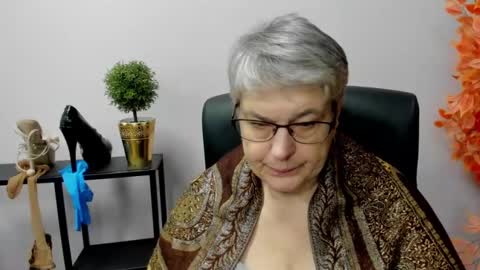 I R I S online show from January 2025 10:37:01 AM