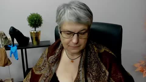 I R I S online show from January 2025 10:09:02 AM