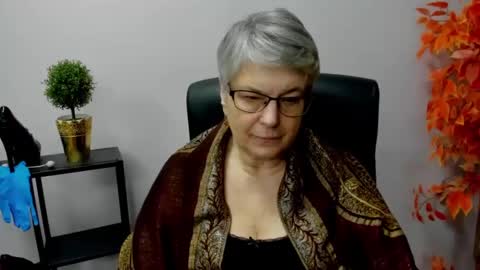 I R I S online show from January 2025 11:04:02 AM