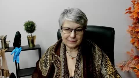 I R I S online show from February 2025 11:18:02 AM