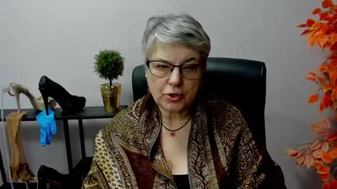 I R I S online show from February 2025 10:58:01 AM
