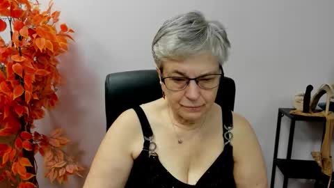 I R I S online show from October 2025 06:25:01 AM
