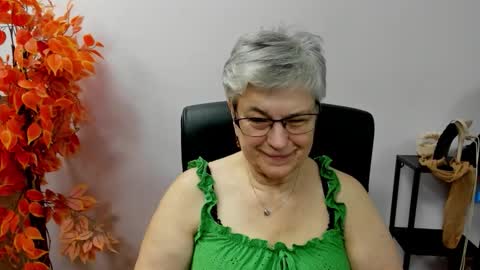 I R I S online show from October 2025 07:33:01 AM