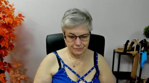 I R I S online show from October 2025 06:14:01 AM