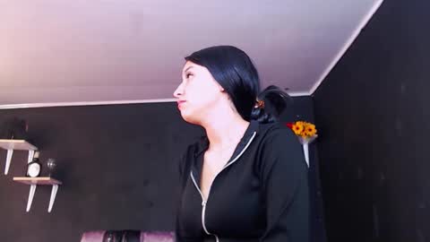 Snapshot of iriswill chatting on November 2025 03:56:01 PM iriswill online show from November 2025 03:56:01 PM