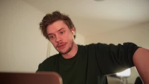 Sam online show from October 2025 09:20:01 PM