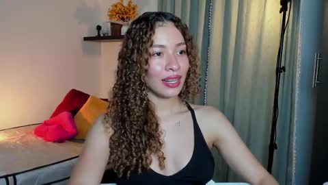 Snapshot of isa_____ chatting on October 2025 01:52:02 AM isa_____ online show from October 2025 01:52:02 AM
