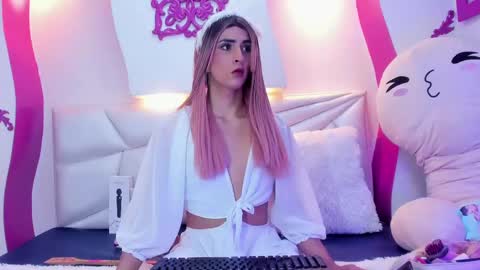 Isa  online show from November 2025 04:00:01 AM