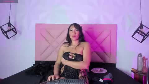 Snapshot of isa_cute_1 chatting on June 2026 08:37:02 PM ISABELLA online show from June 2026 08:37:02 PM