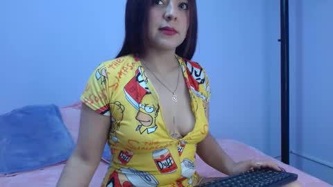 isa_jones1 online show from December 2024 12:02:01 AM