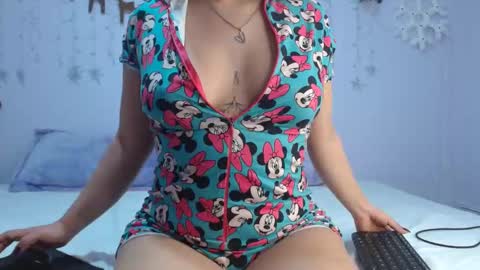 isa_jones1 online show from January 2025 02:14:02 AM