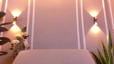 Snapshot of isa_kis_1 chatting on May 2026 12:00:01 PM Isabella online show from May 2026 12:00:01 PM