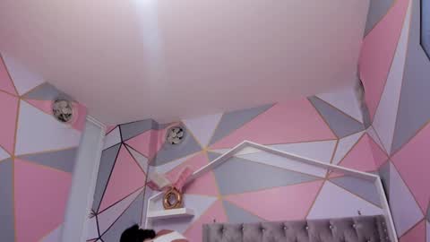 Snapshot of isa_little4u chatting on February 2025 02:35:02 AM online show from February 2025 02:35:02 AM