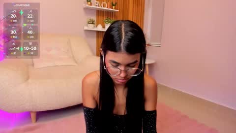 Snapshot of isa_little4u chatting on November 2025 03:50:01 AM online show from November 2025 03:50:01 AM