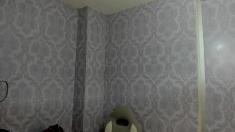 Snapshot of isa_little4u chatting on December 2025 03:23:01 AM online show from December 2025 03:23:01 AM