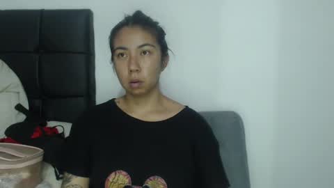 Snapshot of isa_mey chatting on December 2024 04:42:01 AM Isa online show from December 2024 04:42:01 AM