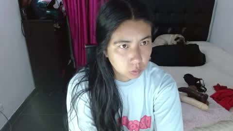 Snapshot of isa_mey chatting on October 2025 01:38:01 AM Isa online show from October 2025 01:38:01 AM