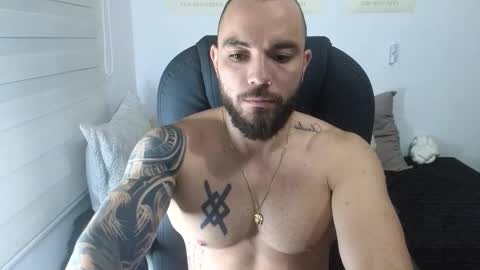 Isaac carter online show from October 2025 10:58:02 AM