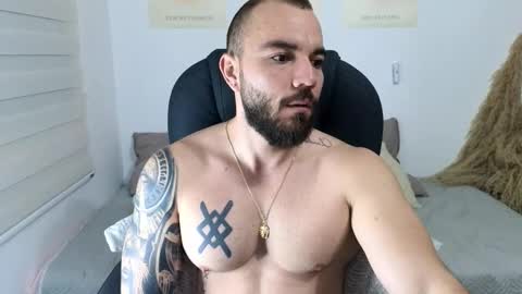 Isaac carter online show from November 2025 10:59:01 AM