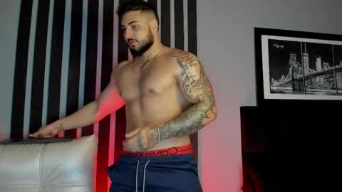 Snapshot of isaac_connor1 chatting on November 2025 12:09:02 AM Isaac online show from November 2025 12:09:02 AM