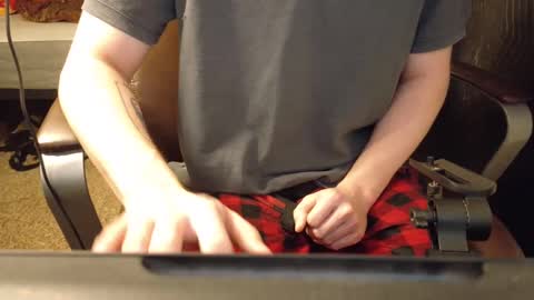 isaac online show from December 2024 04:55:02 AM