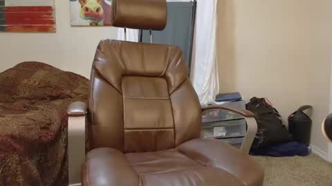 isaac online show from November 2025 11:15:02 PM