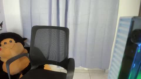 isaac online show from November 2025 02:35:01 AM