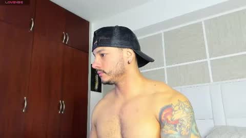 Isaac Surez online show from July 2026 12:41:01 PM