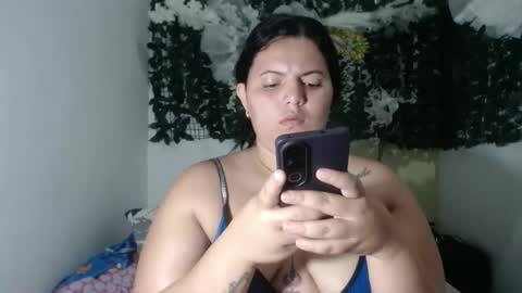 Snapshot of isaaval100 chatting on October 2025 06:07:02 PM isaaval100 online show from October 2025 06:07:02 PM