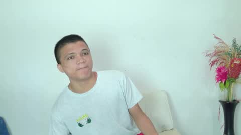 Snapshot of isabela_lux chatting on April 2026 02:03:02 AM Isabella online show from April 2026 02:03:02 AM