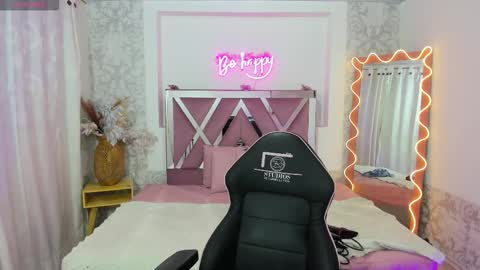 Snapshot of isabela_tay chatting on February 2026 11:38:02 AM ISABELA online show from February 2026 11:38:02 AM