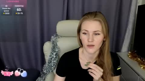 Snapshot of isabelallen chatting on January 2025 02:04:01 PM isabelallen online show from January 2025 02:04:01 PM