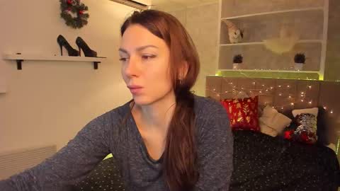 IsabelKiss online show from December 2025 07:01:02 AM