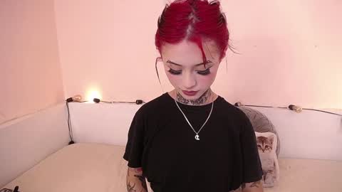 Snapshot of isabella__dark chatting on December 2024 10:00:01 PM    online show from December 2024 10:00:01 PM