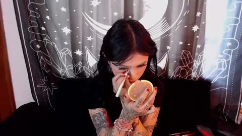 Snapshot of isabella__dark chatting on January 2025 06:56:02 PM    online show from January 2025 06:56:02 PM