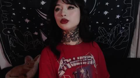 Snapshot of isabella__dark chatting on January 2025 10:51:02 PM    online show from January 2025 10:51:02 PM