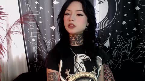 Snapshot of isabella__dark chatting on January 2025 08:21:01 PM    online show from January 2025 08:21:01 PM