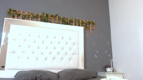 ISABELLA online show from October 2025 02:53:02 AM