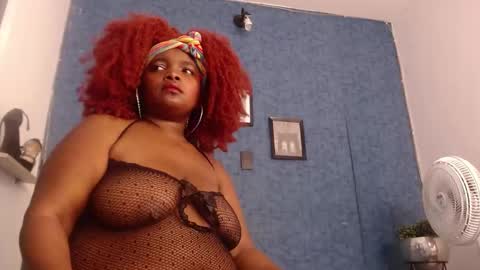 ISABELLA online show from November 2025 10:27:01 AM