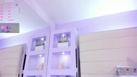 Snapshot of isabella_daniell chatting on November 2025 04:25:02 AM Isa online show from November 2025 04:25:02 AM