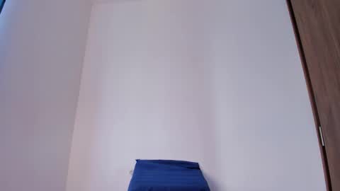  Isabel Lopez online show from November 2025 12:40:02 PM