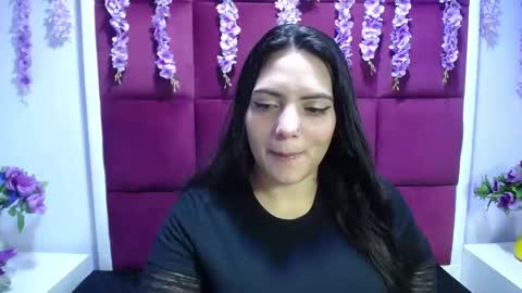 Snapshot of isabella_mora_ chatting on May 2026 03:56:01 AM Isabella online show from May 2026 03:56:01 AM