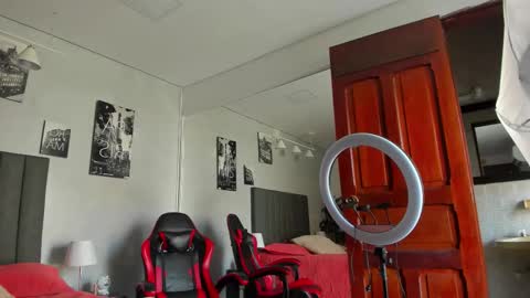 Isabella Nowa online show from January 2026 08:29:01 PM