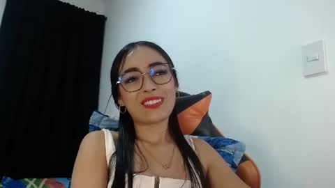 Snapshot of isabella_piercee chatting on June 2026 02:24:02 AM isabella_piercee online show from June 2026 02:24:02 AM