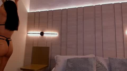 Snapshot of isabella_roberts13 chatting on October 2025 09:01:01 PM isa online show from October 2025 09:01:01 PM