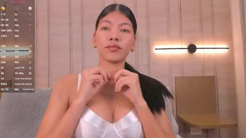 Snapshot of isabella_roberts13 chatting on December 2025 09:31:02 PM isa online show from December 2025 09:31:02 PM