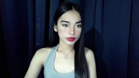 Isabelle online show from October 2025 01:00:02 PM