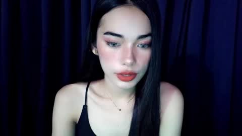 Isabelle online show from November 2025 07:23:02 AM